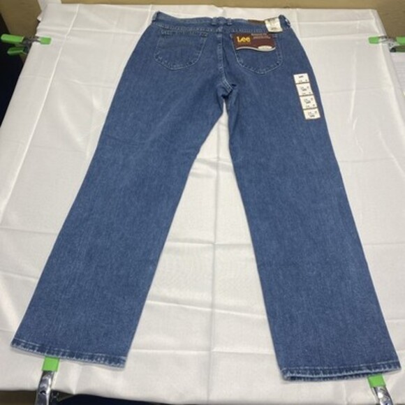 Lee Denim - NWT Lee Women's Relaxed Fit Blue Jeans! Size 14M Denim! Brand new!